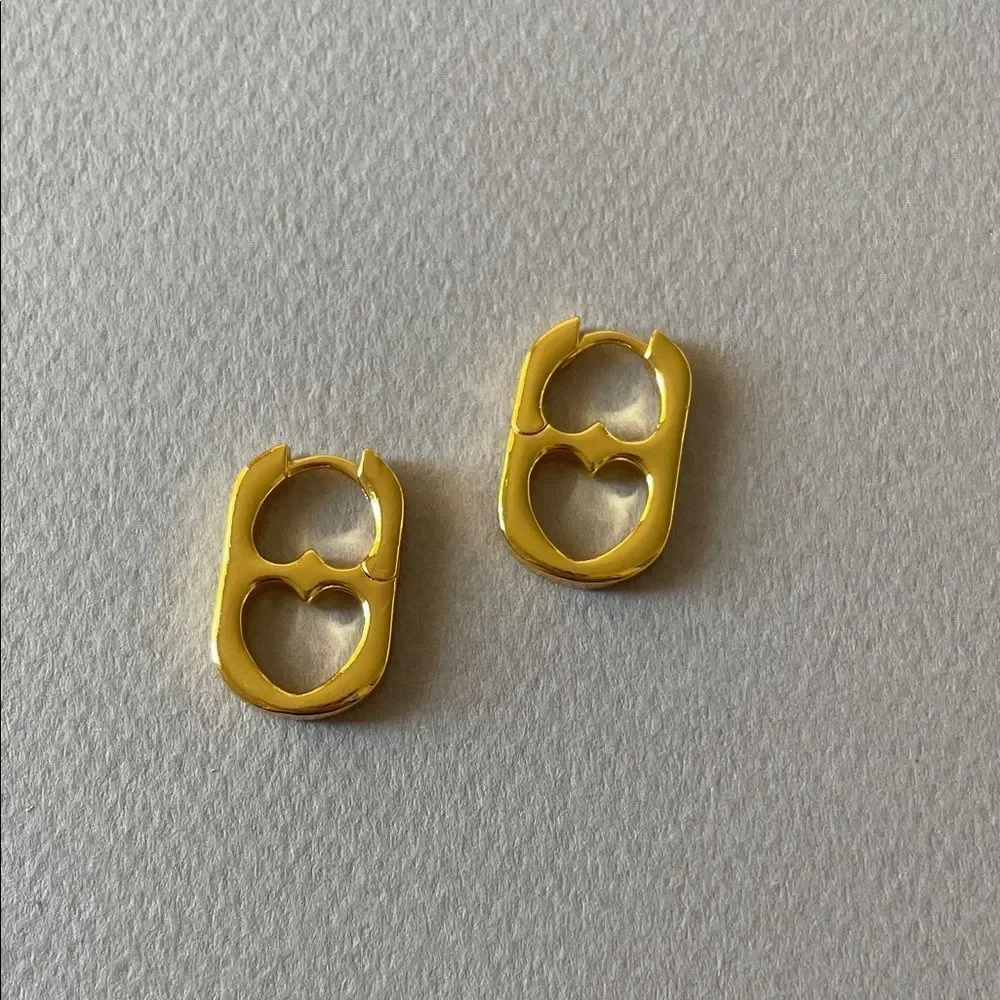 Gold Heart Cutout Hoop Huggie Earrings N1297